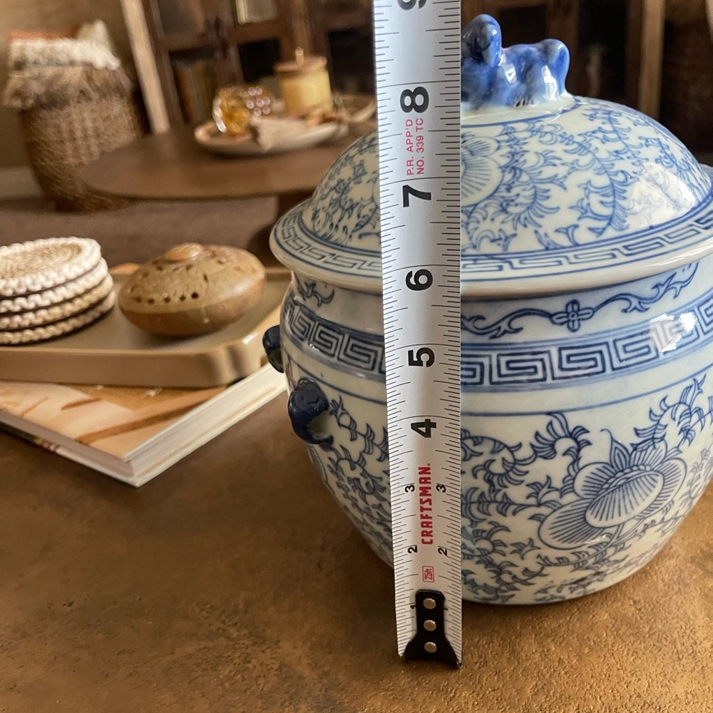 1970’s Blue and White Chinoiserie Ginger Jar - Picture 6 of 7